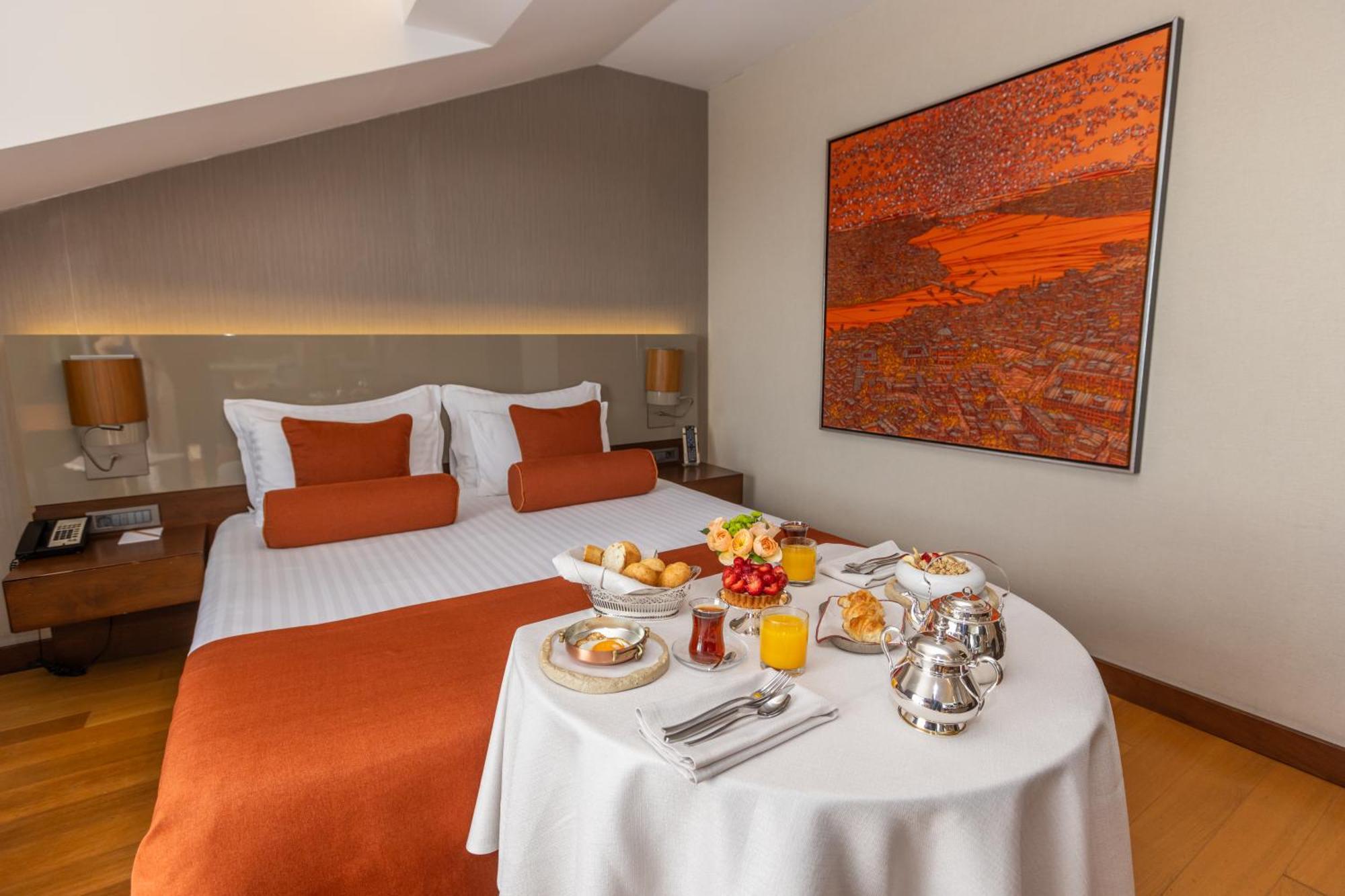 Hotel Innova Sultanahmet 4*